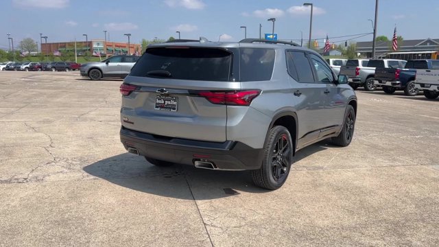 Used 2023 Chevrolet Traverse Premier w/ Redline Edition FWD image 9