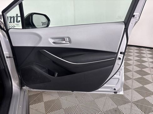 Used 2021 Toyota Corolla SE image 24