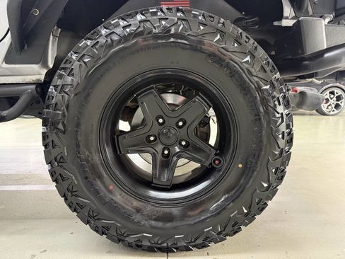 Used 2014 Jeep Wrangler Unlimited Sport AWD/4WD image 36