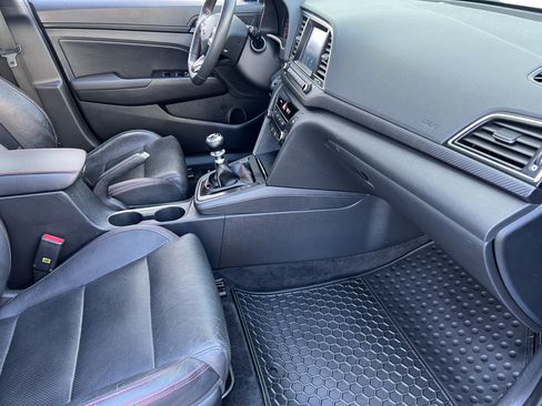 Used 2017 Hyundai Elantra Sport FWD image 23