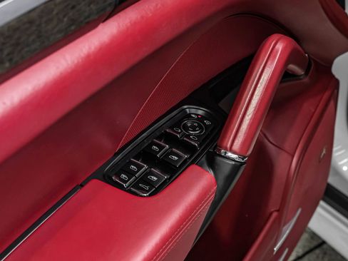 Used 2016 Porsche Cayenne GTS image 59