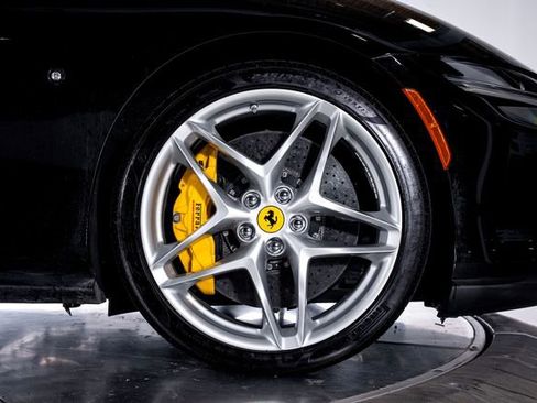 Certified 2024 Ferrari Roma Spider RWD image 20