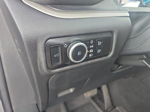 Used 2024 Ford Explorer XLT w/ Equipment Group 202A AWD/4WD image 16