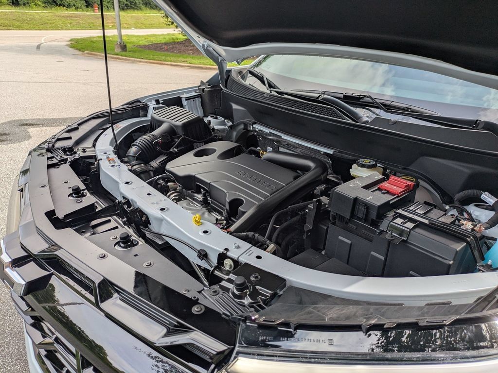 New 2027 Chevrolet Equinox RS w/ Safety and Technology Package FWD image 41
