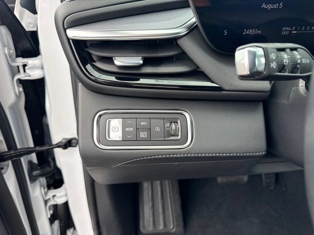 Used 2026 Buick Enclave Sport Touring AWD/4WD image 16
