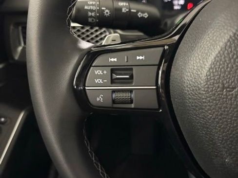 Certified 2025 Acura Integra A-Spec FWD image 18