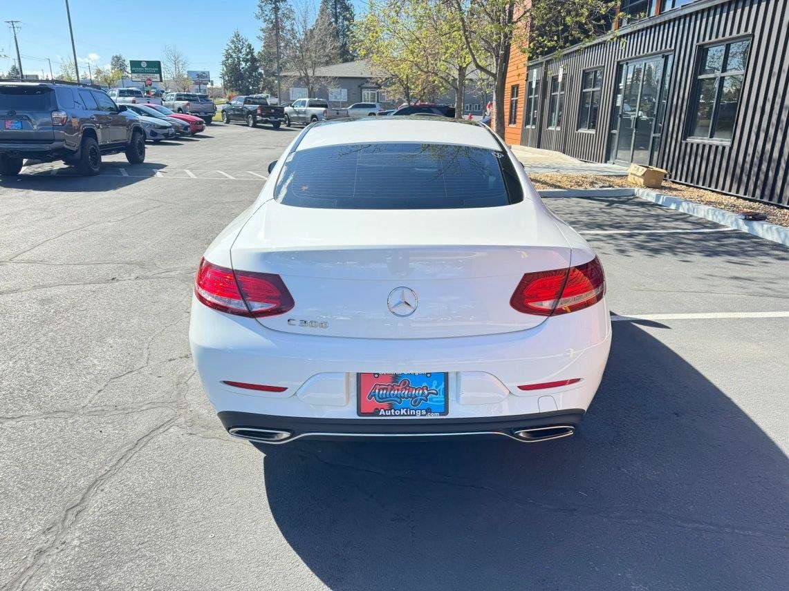 Used 2018 Mercedes-Benz C 300 Coupe image 4