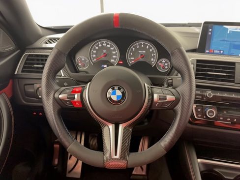 Used 2020 BMW M4 Coupe w/ Competition Package RWD image 10