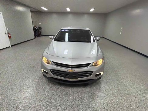 Used 2018 Chevrolet Malibu LT image 8