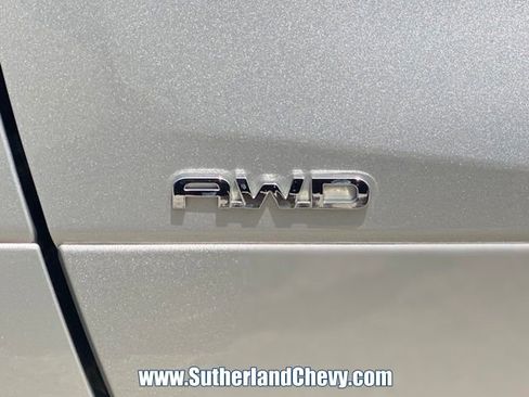 Used 2024 Toyota Highlander XLE AWD/4WD image 11