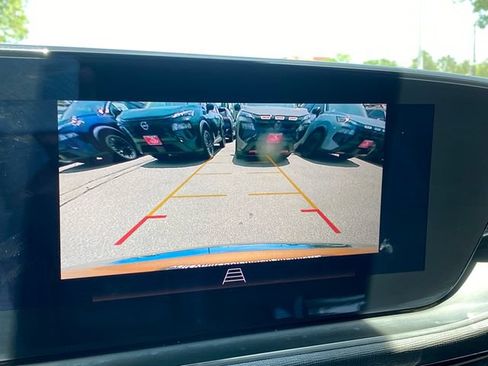 Used 2025 Buick Envista Avenir FWD image 20