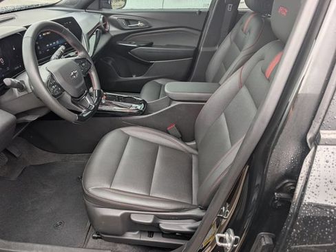 Used 2025 Chevrolet Trax RS w/ Driver Confidence Package FWD image 8
