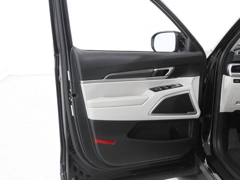 Used 2020 Kia Telluride S image 4