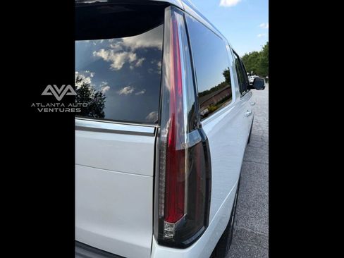 Used 2019 Cadillac Escalade Platinum image 24