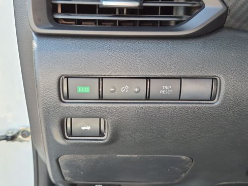 Used 2024 Nissan Sentra S FWD image 15