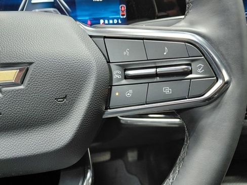 Used 2025 Chevrolet Equinox LT image 32