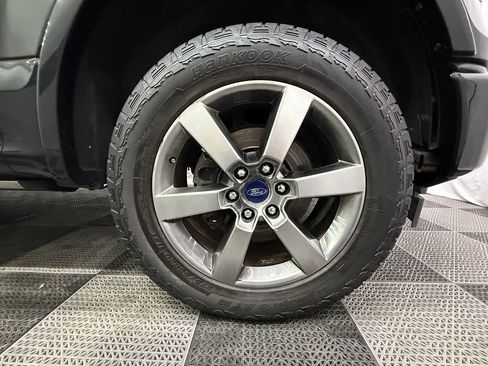 Used 2017 Ford F150 Lariat w/ Equipment Group 502A Luxury AWD/4WD image 33