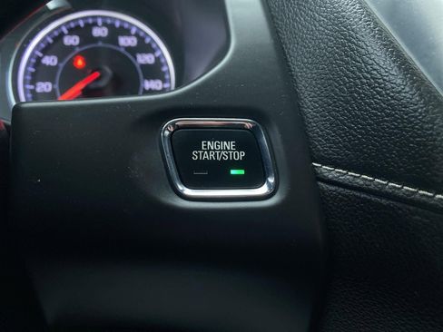 Certified 2023 GMC Acadia SLE w/ Driver Convenience Package image 8