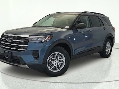 New 2026 Ford Explorer Active AWD/4WD image 1