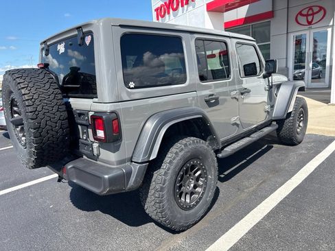 Used 2022 Jeep Wrangler Unlimited Sport AWD/4WD image 9