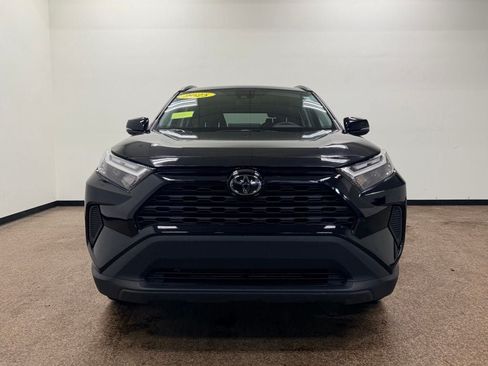 Used 2025 Toyota RAV4 XLE AWD/4WD image 9
