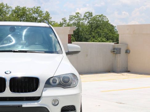 Used 2011 BMW X5 xDrive35i AWD/4WD image 16