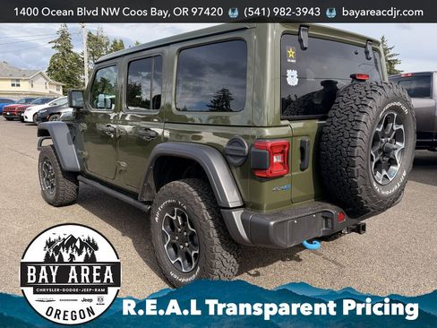 Used 2023 Jeep Wrangler Unlimited Rubicon 4xe w/ Cold Weather Group AWD/4WD image 4