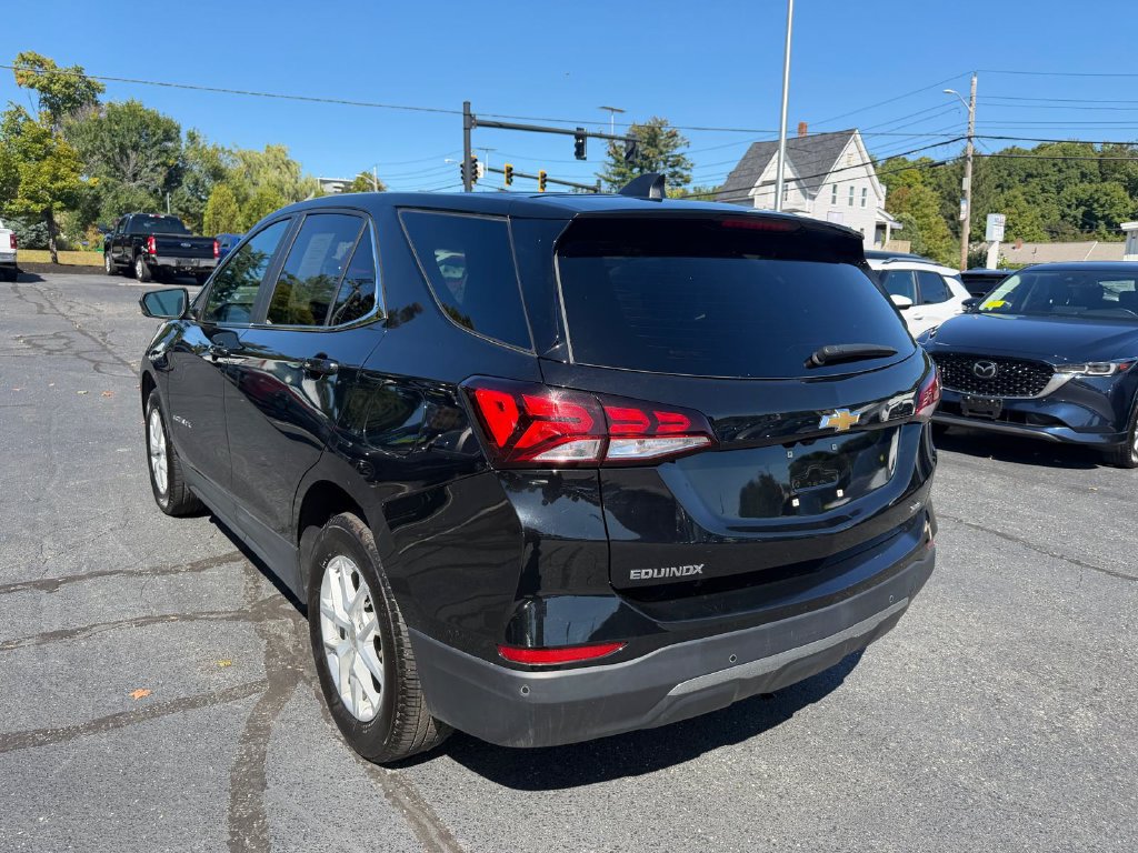 Used 2024 Chevrolet Equinox LT AWD/4WD image 3