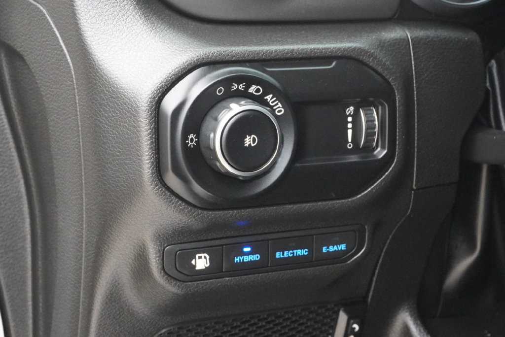 Used 2023 Jeep Wrangler Unlimited Rubicon 4xe AWD/4WD image 26