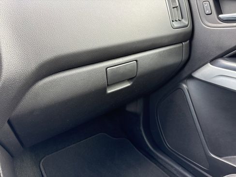 Used 2017 Chevrolet Colorado LT w/ LT Convenience Package image 32