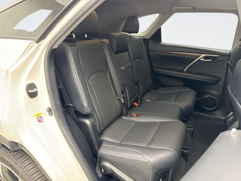 Used 2020 Lexus RX 350L Premium w/ Premium Package AWD/4WD image 19