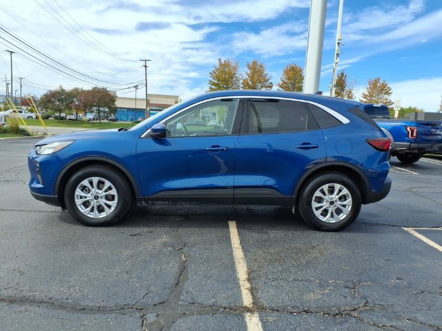 Used 2023 Ford Escape Active w/ Tech Pack #2 AWD/4WD image 6