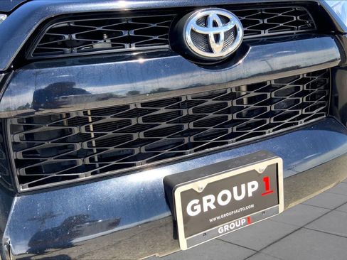Used 2019 Toyota 4Runner SR5 RWD image 29