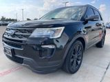 Used 2019 Ford Explorer XLT w/ Equipment Group 202A image 3