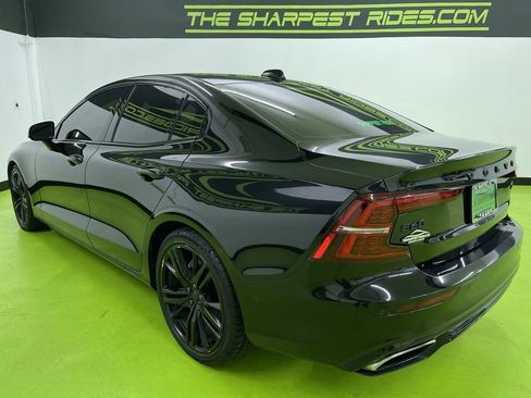 Used 2019 Volvo S60 T5 R-Design image 7