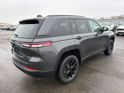 New 2026 Jeep Grand Cherokee Altitude