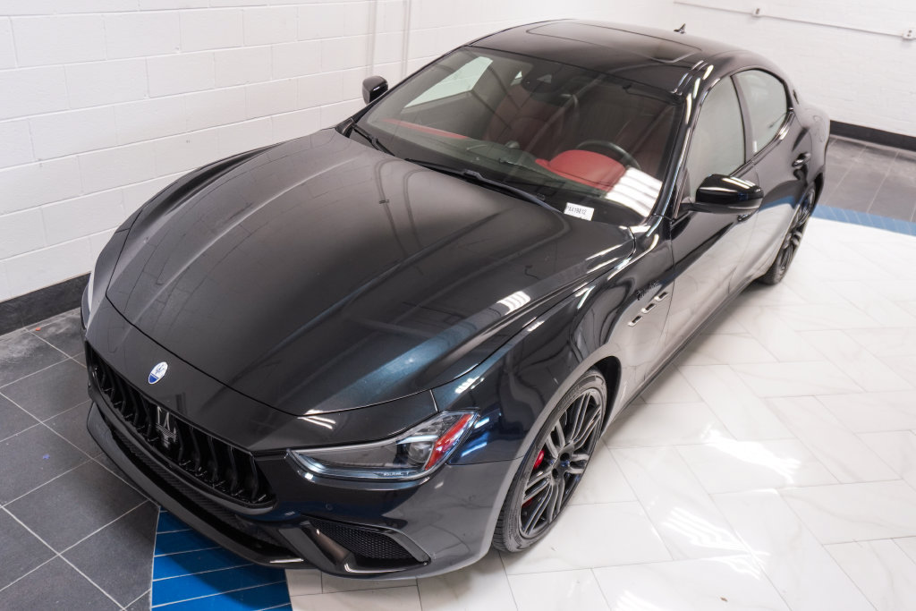 Used 2023 Maserati Ghibli Modena RWD image 39