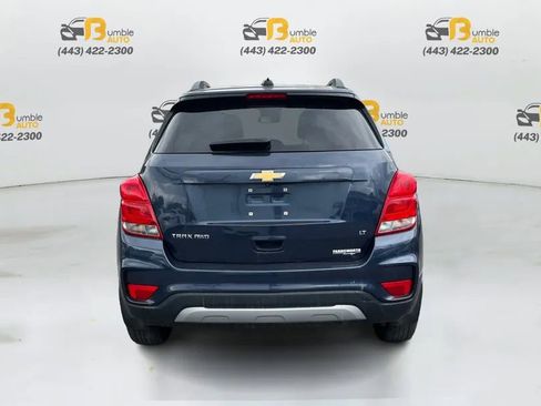 Used 2018 Chevrolet Trax LT w/ Sun & Sound Package image 6
