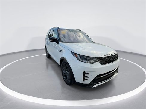 Used 2022 Land Rover Discovery S R-Dynamic image 2