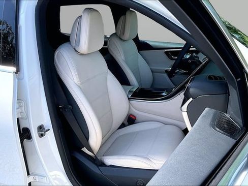 Certified 2026 Mercedes-Benz GLC 300 4MATIC image 32