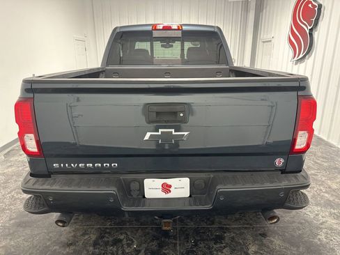 Used 2018 Chevrolet Silverado 1500 LTZ Z71 w/ LTZ Plus Package AWD/4WD image 7