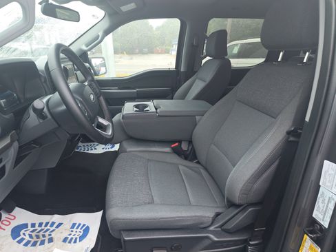 Used 2025 Ford F150 XLT w/ Equipment Group 301A Standard AWD/4WD image 19