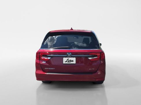 Certified 2024 Honda Odyssey Elite image 5