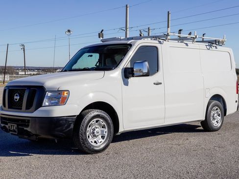 Used 2019 Nissan NV 2500 SV w/ Navigation Package image 3