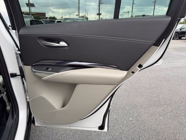 Certified 2023 Cadillac XT4 Luxury w/ Cold Weather Package AWD/4WD image 16