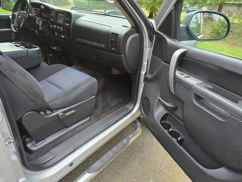 Used 2010 Chevrolet Silverado 1500 LT w/ Power Pack Plus image 14