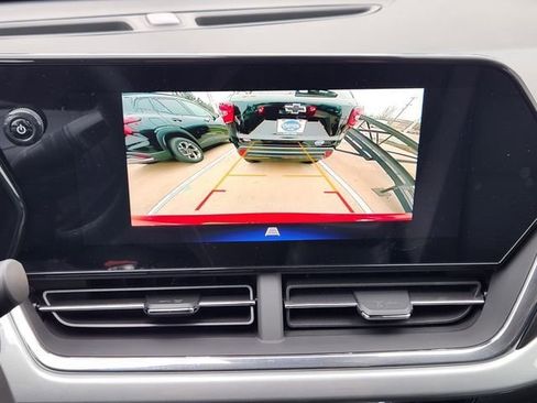 New 2026 Chevrolet Trax LT w/ Driver Confidence Package image 15