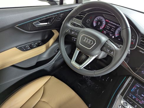 Certified 2026 Audi Q7 3.0T Premium Plus w/ Premium Plus Package AWD/4WD image 9