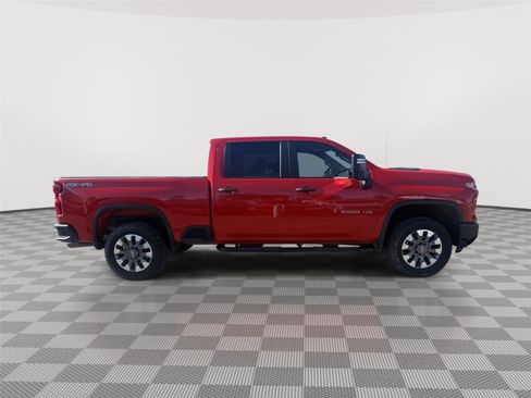 Used 2024 Chevrolet Silverado 2500 Custom w/ Custom Value Package AWD/4WD image 7