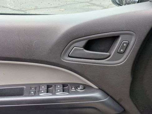 Used 2017 Chevrolet Colorado W/T w/ WT Convenience Package image 12